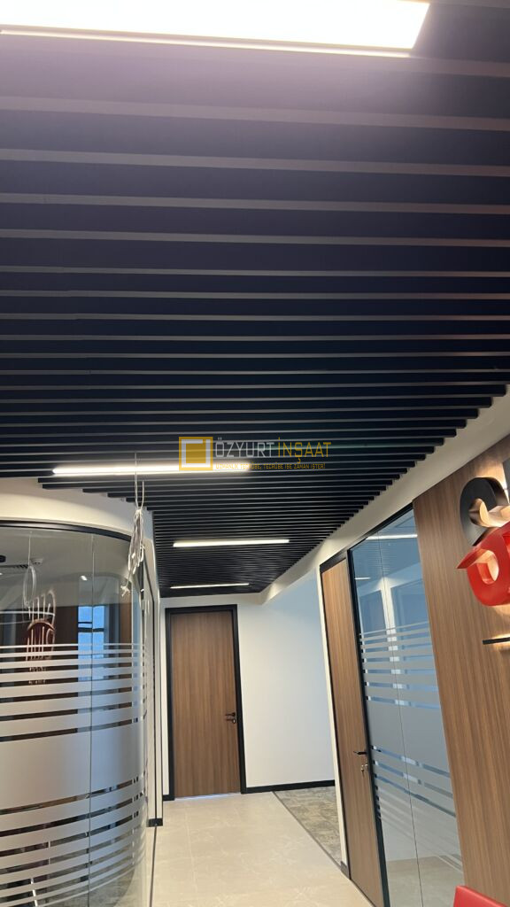 ankara anahtar teslim ofis tadilatı dekorasyonu baffle tavan